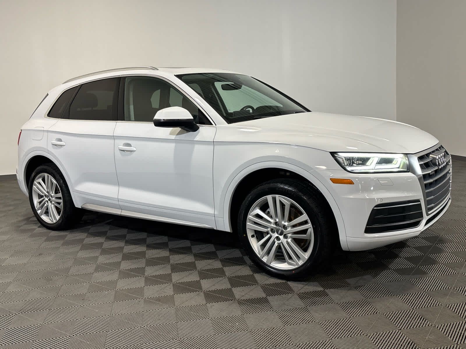 2020 Audi Q5 Premium Plus