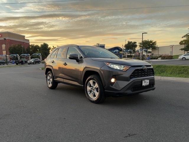 2021 TOYOTA RAV4 XLE